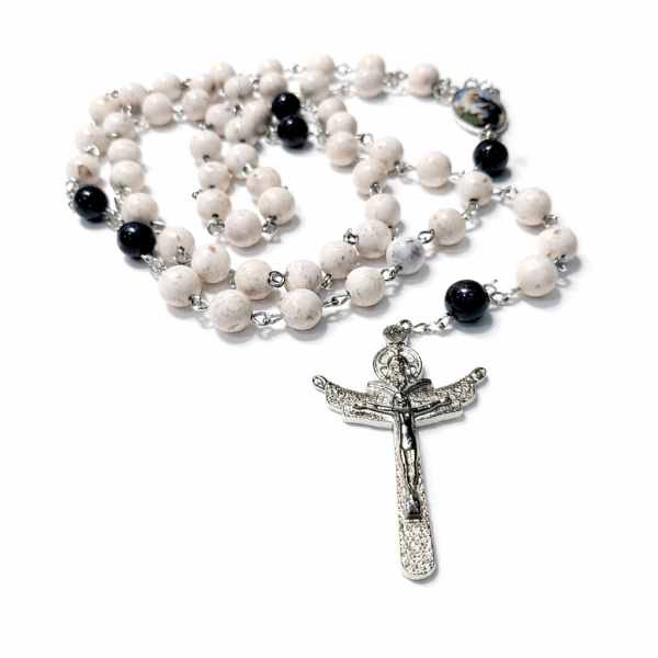 Krunica svetog Antuna - Brački kamen