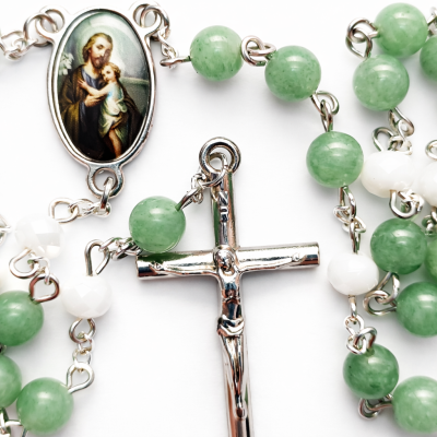 Detalj Krunice svetog Josipa - Raspelo i medaljica Svetog Josipa