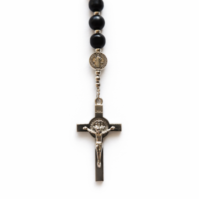 Krunica svetog Benedikta - Oniks