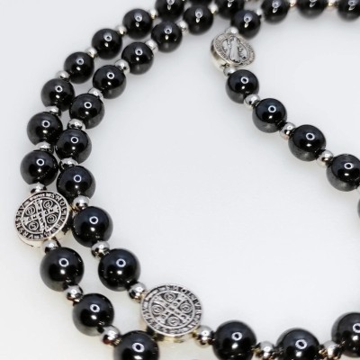 Krunica svetog Benedikta - Hematit 8