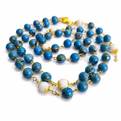 Krunica Gospin plašt – plavi haulit, porculanske perle i pozlaćeni križ