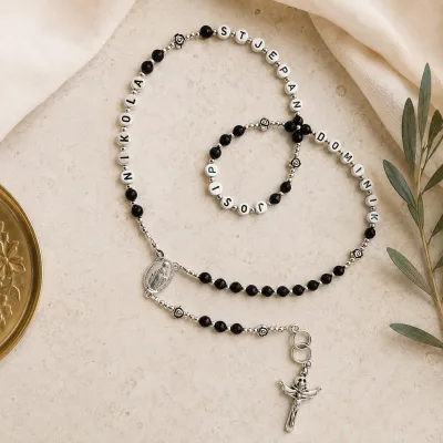 Personalizirana Gospina krunica za brak – pješčani kamen